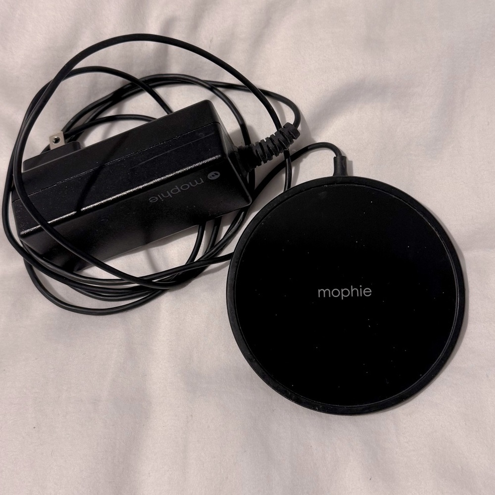 Mophie Black Charging Pad
